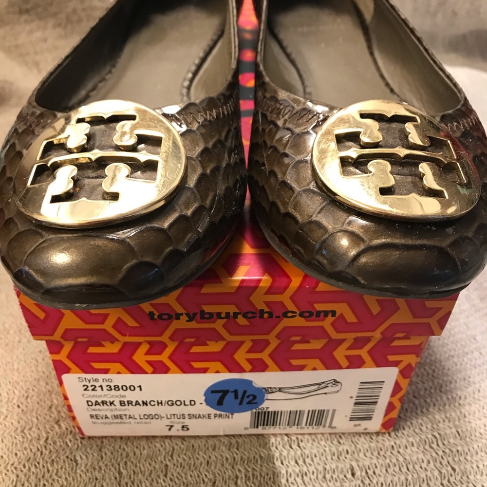 7.5 Tory Burch Reva ballet flat
